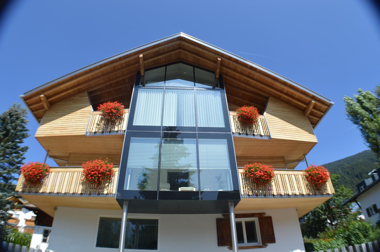 Apartments Bachmann San Candido Ngoại thất bức ảnh